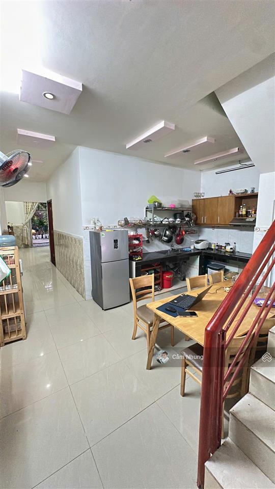 Cho thuê nhà nguyên căn 100m2 full nội thất  dt 100m2, giá 8tr5/1tháng,   0908 002 ***