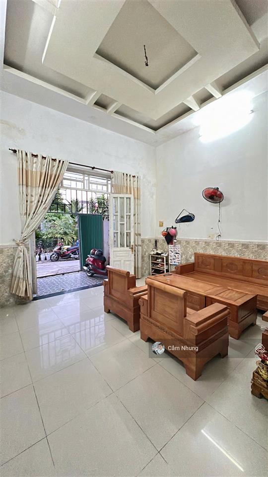 Cho thuê nhà nguyên căn 100m2 full nội thất  dt 100m2, giá 8tr5/1tháng,   0908 002 ***