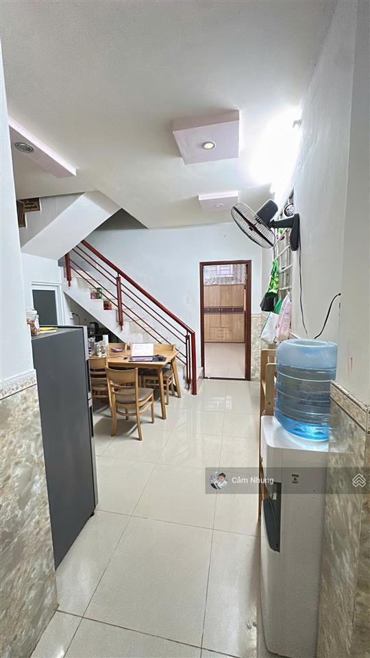 Cho thuê nhà nguyên căn 100m2 full nội thất  dt 100m2, giá 8tr5/1tháng,   0908 002 ***