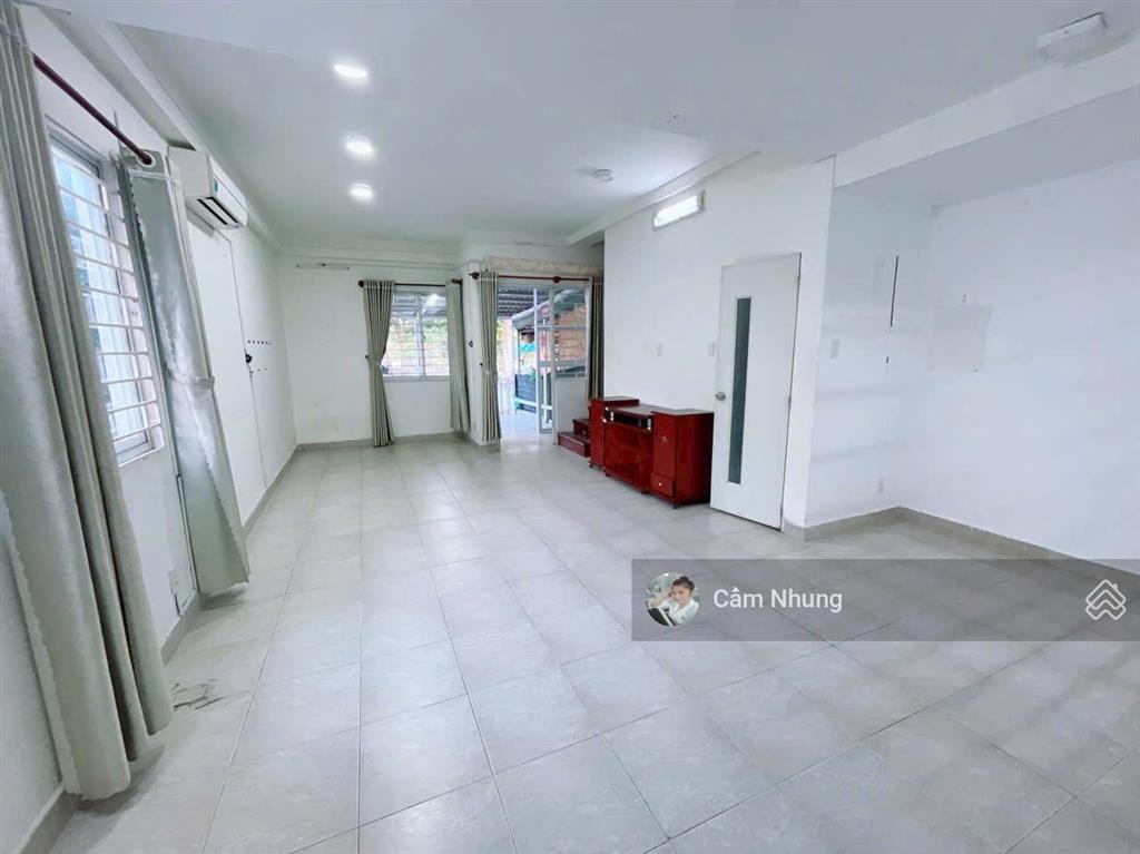 Cho thuê căn góc nhà phố liền kề  86m²  giá 7tr/1 tháng,   0908 002 ***