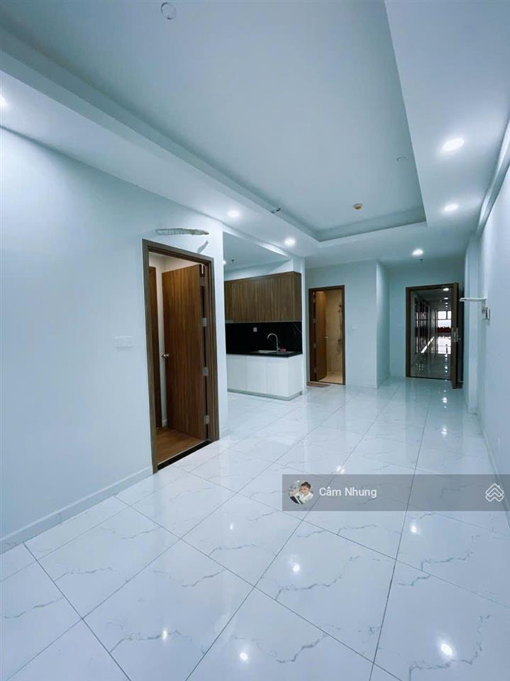 Bán ngay căn opal tầng 17  block a  shr, giá 2tỷ250, dòng tiền 5tr/thg,   0908 002 ***