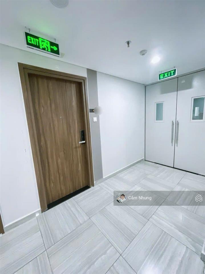 Bán ngay căn opal tầng 17  block a  shr, giá 2tỷ250, dòng tiền 5tr/thg,   0908 002 ***