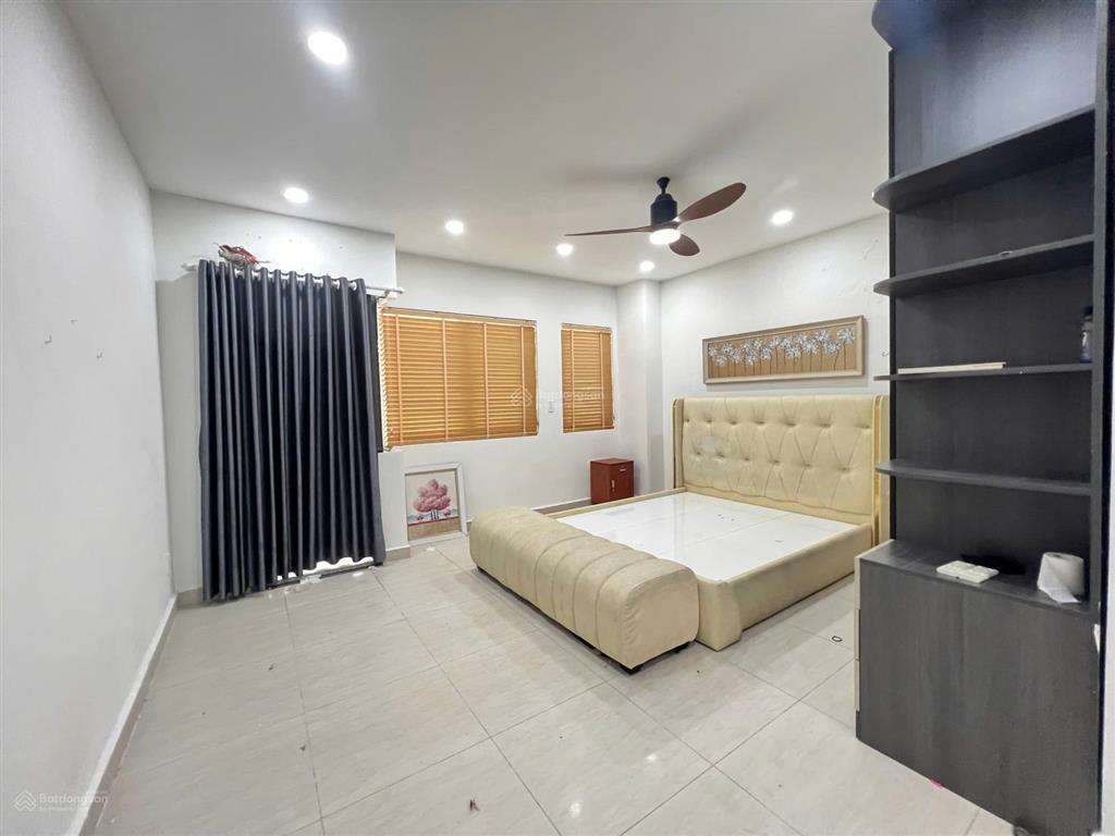 Bán nhà phố valora mizuki park gần full nội thất giá 10 tỷ sổ hồng riêng