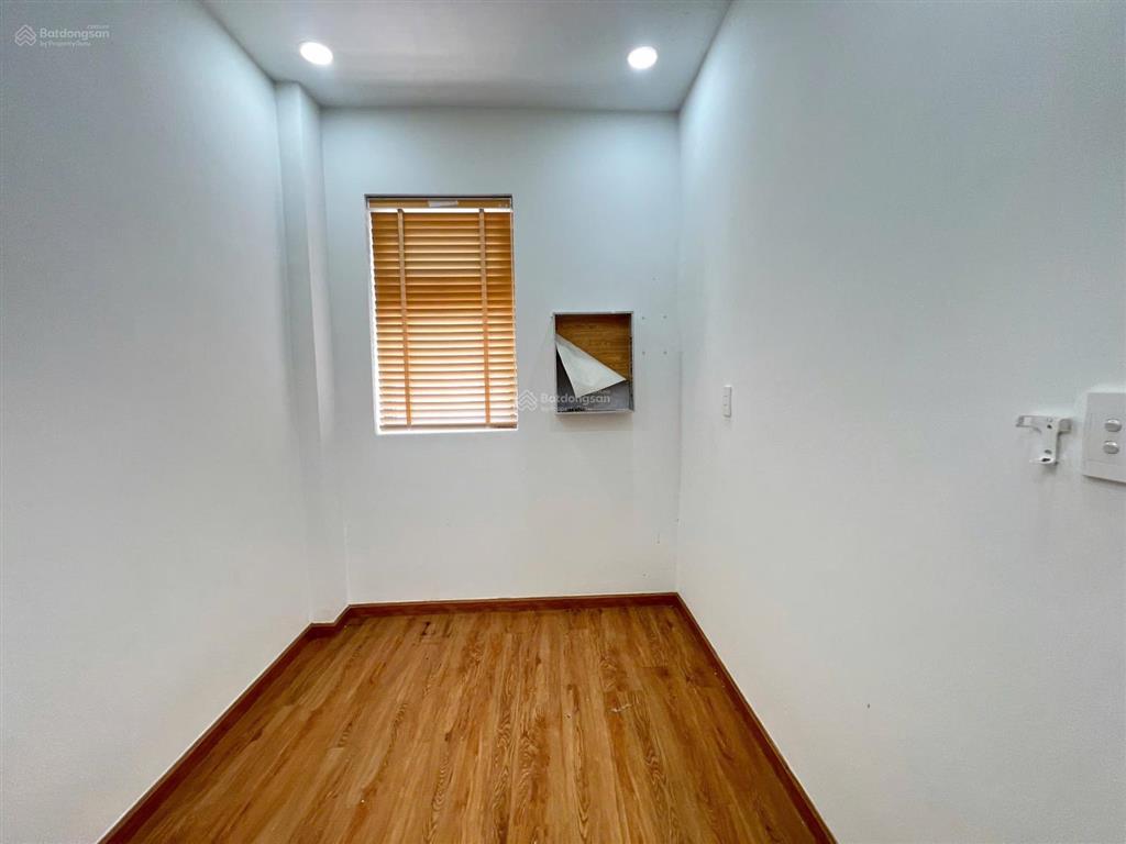 Bán nhà phố valora mizuki park gần full nội thất giá 10 tỷ sổ hồng riêng