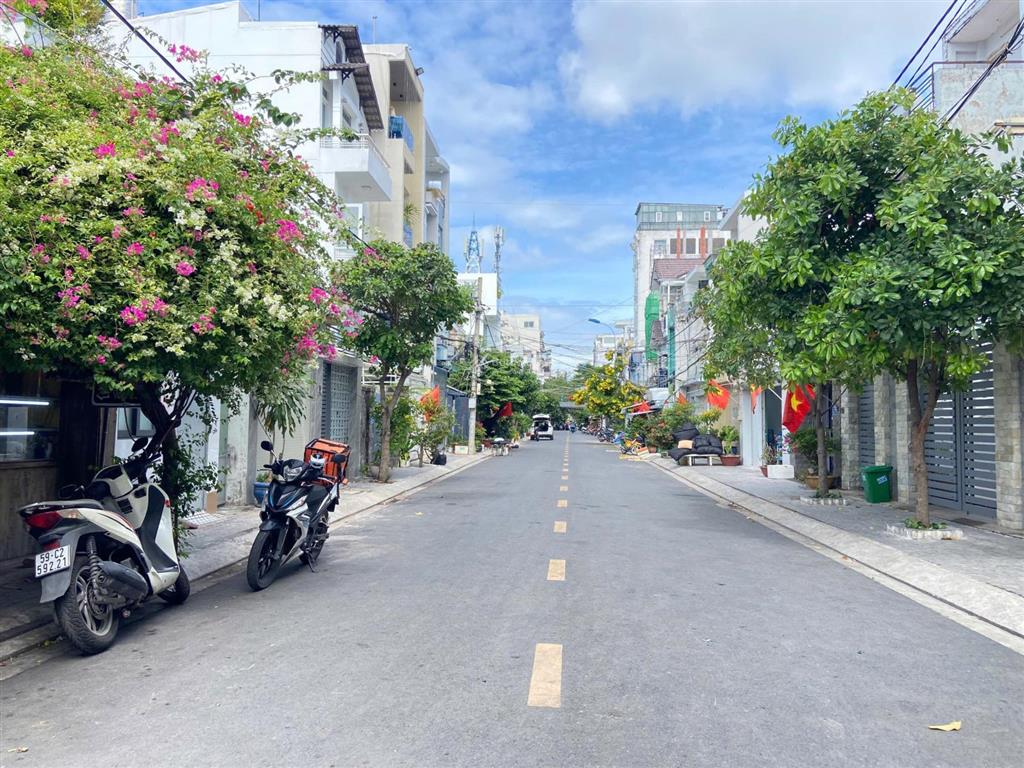 Mt đường số lâm văn bền, ngang 8,5m, giá 14,2 tỷ