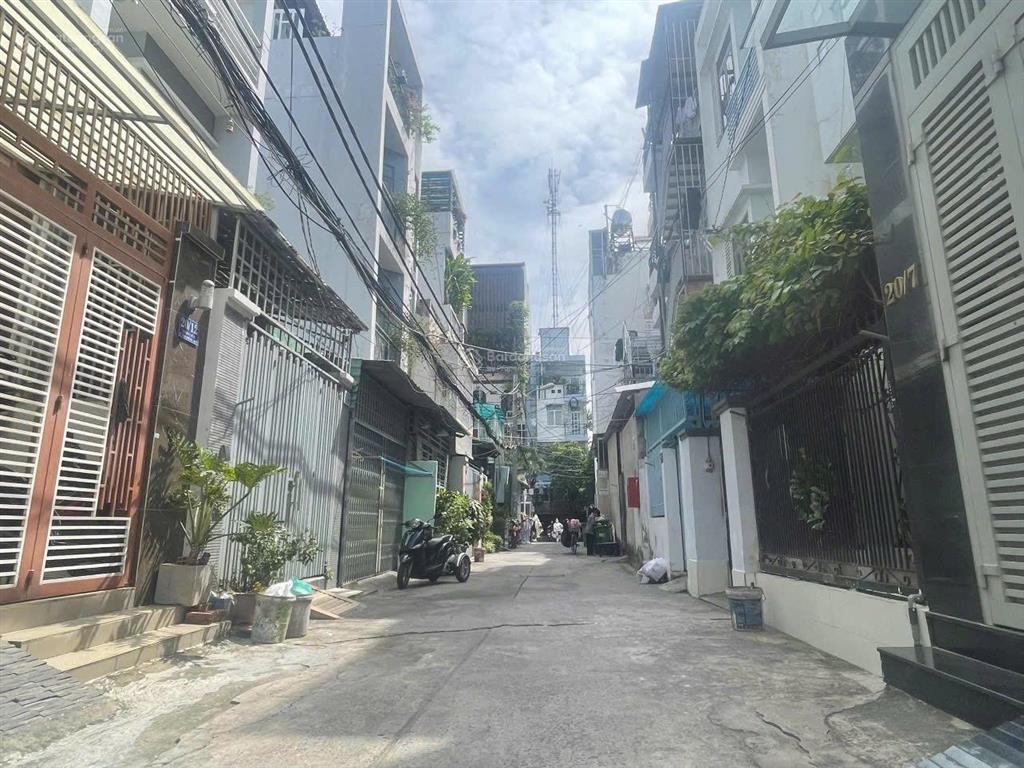 Bán nhà trọ, hẻm 5m. sát lotte q7. ngang 6,75m. giá 14,9 tỷ. thích hợp xây chdv thu nhập cao