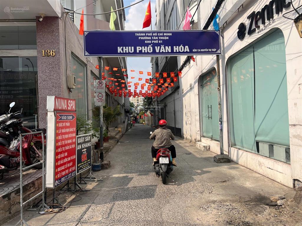 Bán nhà trọ, hẻm 5m. sát lotte q7. ngang 6,75m. giá 14,9 tỷ. thích hợp xây chdv thu nhập cao