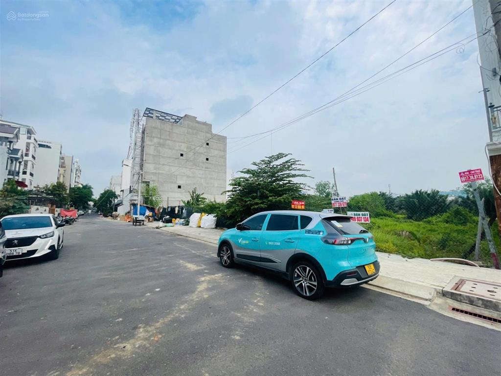 Đất ngang 13,5m x 37m, ctxd 1 hầm 7 tầng. giá 79 tỷ