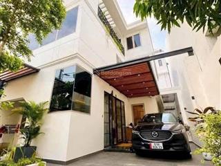 Biệt thự ngang 9m. giá chỉ 16 tỷ. đường 12m q7