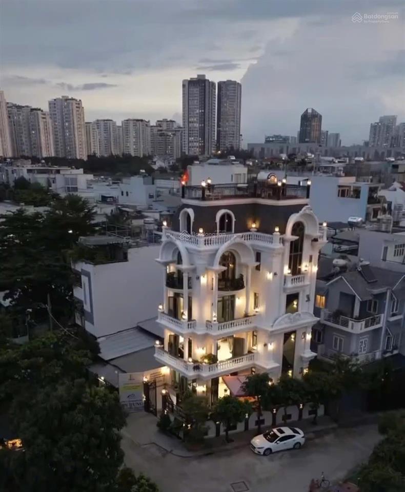 Giảm 10 tỷ..biệt thự đẹp góc 2mt ngay lotte mart quận 7