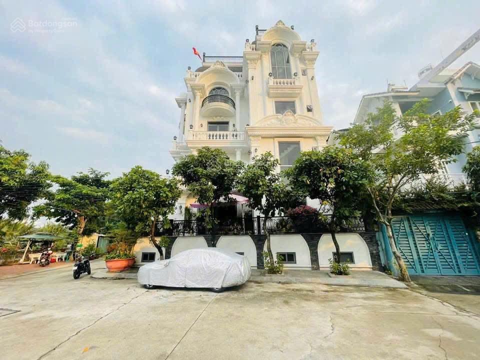 Giảm 10 tỷ..biệt thự đẹp góc 2mt ngay lotte mart quận 7