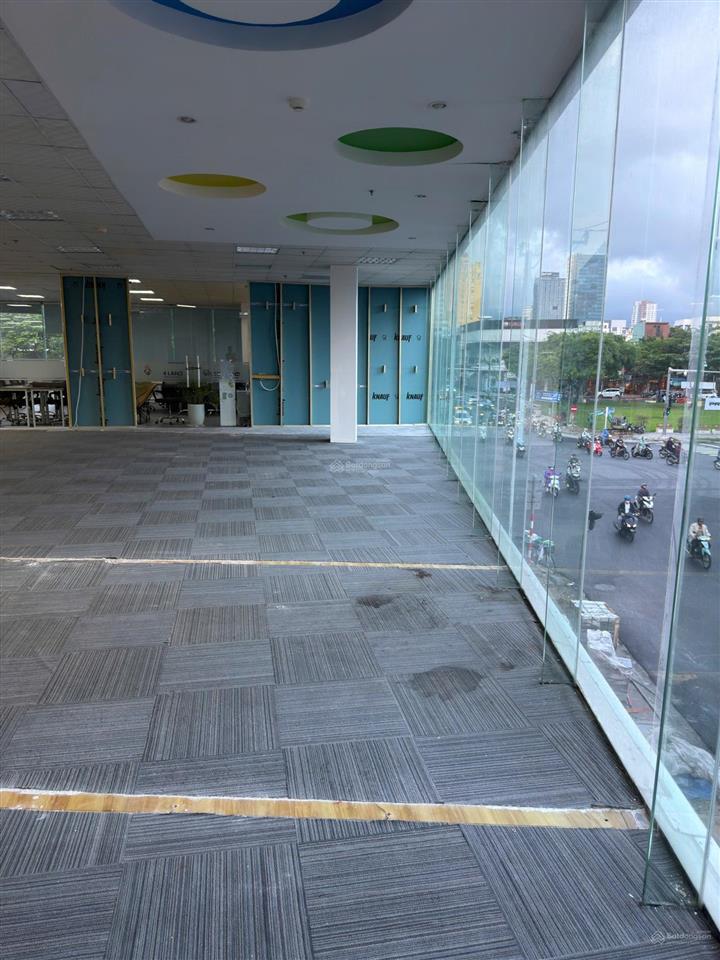 Cho thuê văn phòng thư dung plaza với 4 mặt tiền số 87 đường nguyễn văn linh  phan châu trinh.