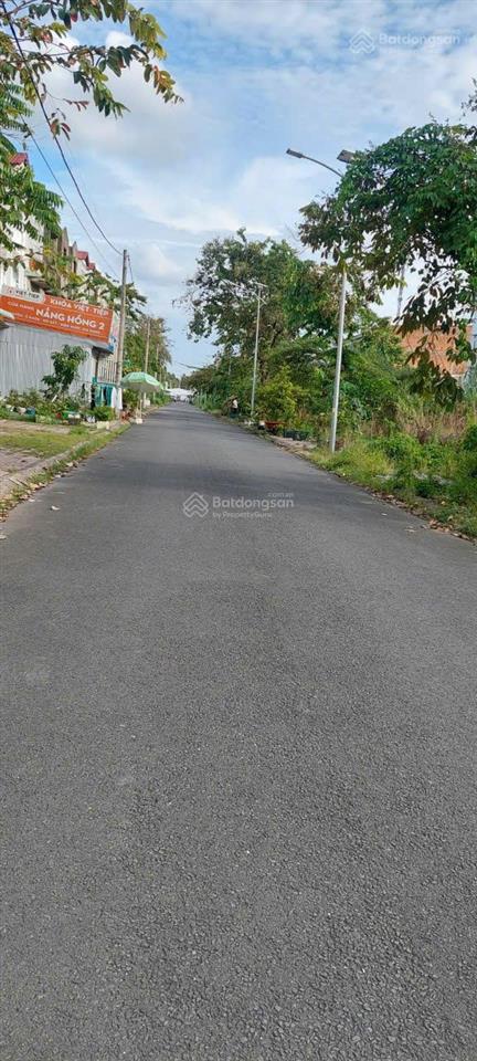 Nền 95m2 lộ nhựa đường cổng chợ khu công nghiệp bình minh (ngay cầu cần thơ) giá 1 tỷ 299