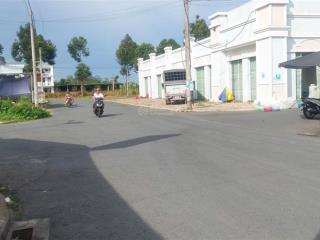 Nền góc 179 m2 đối diện chợ khu công nghiệp bình minh (ngay cầu cần thơ) giá 3 tỷ 900