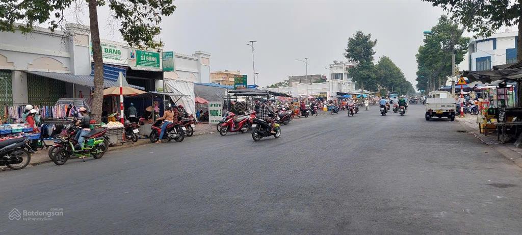 Bốn nền trục chính liền kề đối diện chợ kcn bình minh (ngay cầu cần thơ) giá 10,4 tỷ