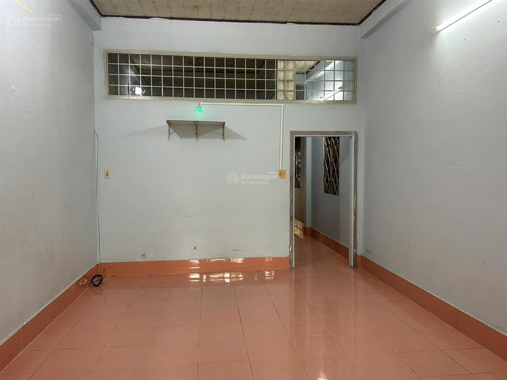 Nhà cấp 4 61 m2 tại kdc ao sen gần cầu vượt bình minh (cách cầu cần thơ 2km) giá 1,1 tỷ