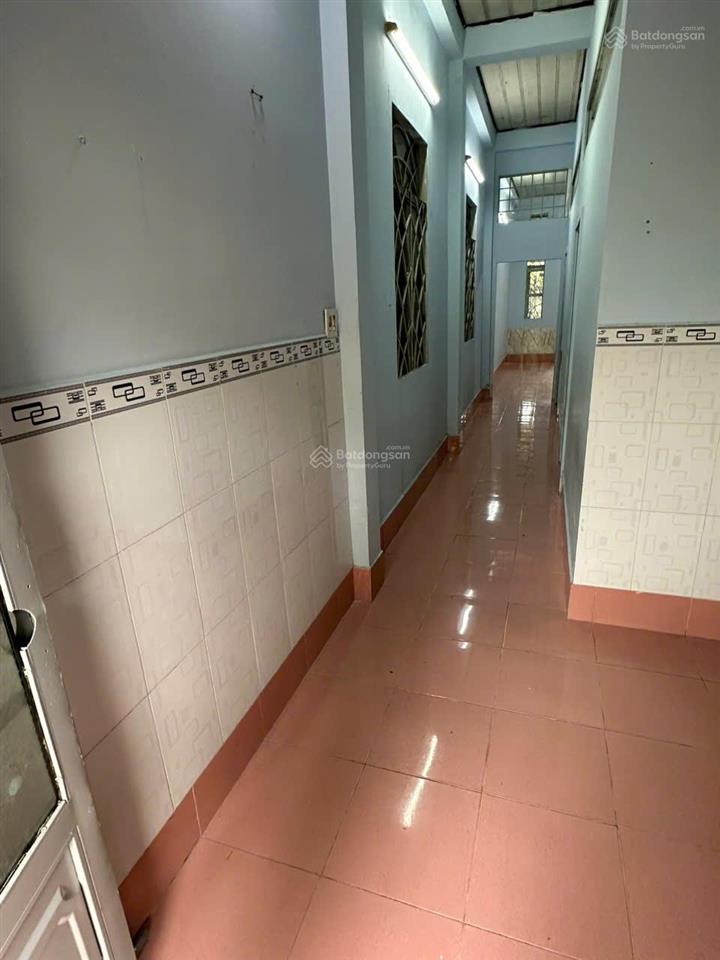 Nhà cấp 4 61 m2 tại kdc ao sen gần cầu vượt bình minh (cách cầu cần thơ 2km) giá 1,1 tỷ
