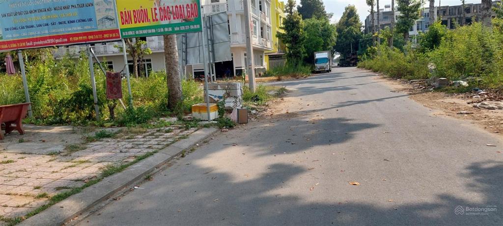 Nền 110 m2 thổ cư lộ giới 16m tại khu công nghiệp bình minh (ngay cầu cần thơ) giá 1 tỷ 299