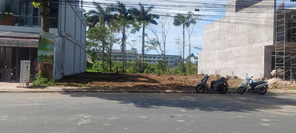 Cặp nền 200m2 trục chính đối diện chợ khu công nghiệp bình minh (ngay cầu cần thơ) giá 5,2 tỷ