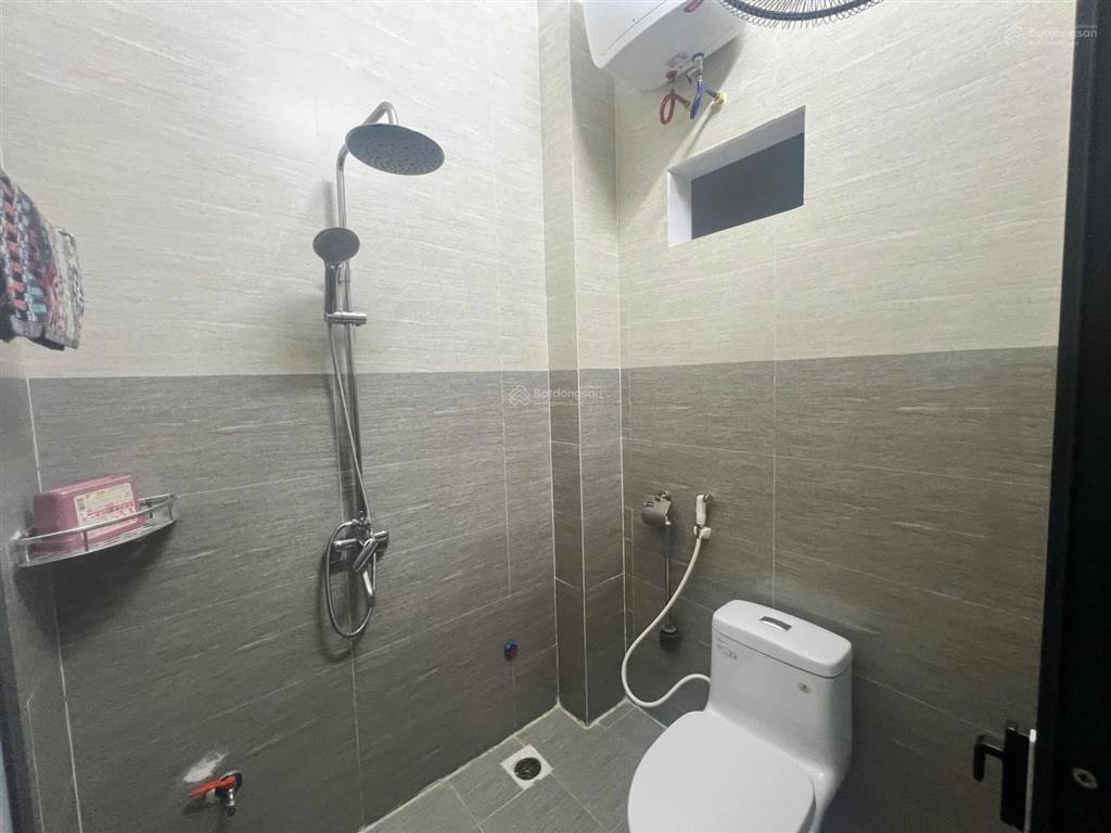 Xã đàn nhà riêng 23m dân xây 5 tầng, 3 ngủ, 4wc sổ riêng ngõ nông, gần phố chỉ hơn 4 tỉ