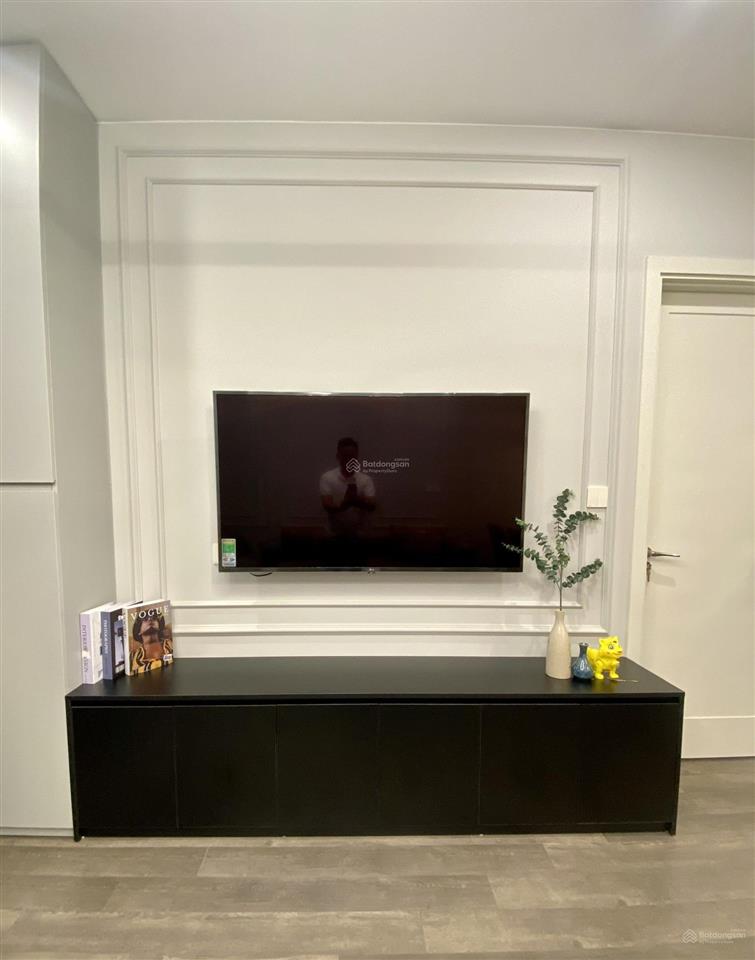 Còn căn hộ the nine mới cao cấp, cho thuê giá tốt, xem nhà 24/7  em thanh 0372 042 ***