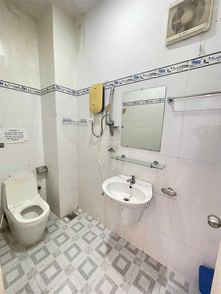 Dọn vào ở ngay phòng trống tại quận 1 đầy đủ tiện nghi
