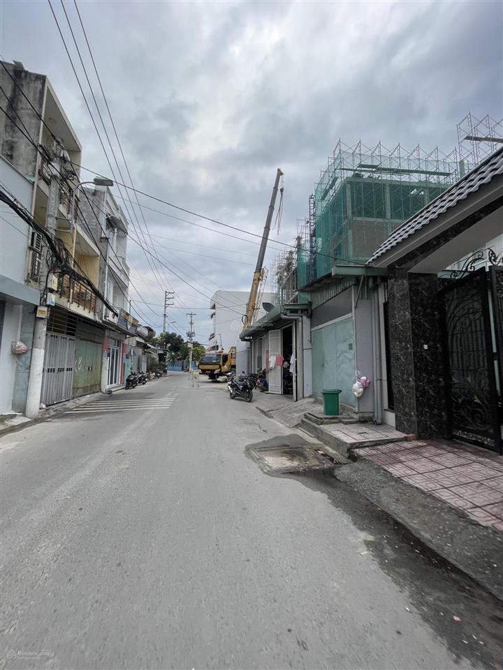 Bán nhà gấp dt 287m2 khu phố 4, phường hiệp thành quận 12, giá bao thấp nhất khu vực