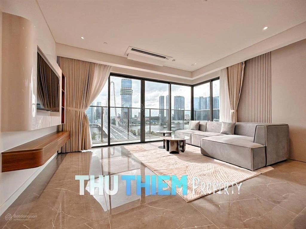 Hoa hậu  the opera metropole  căn 4pn căn góc  full view