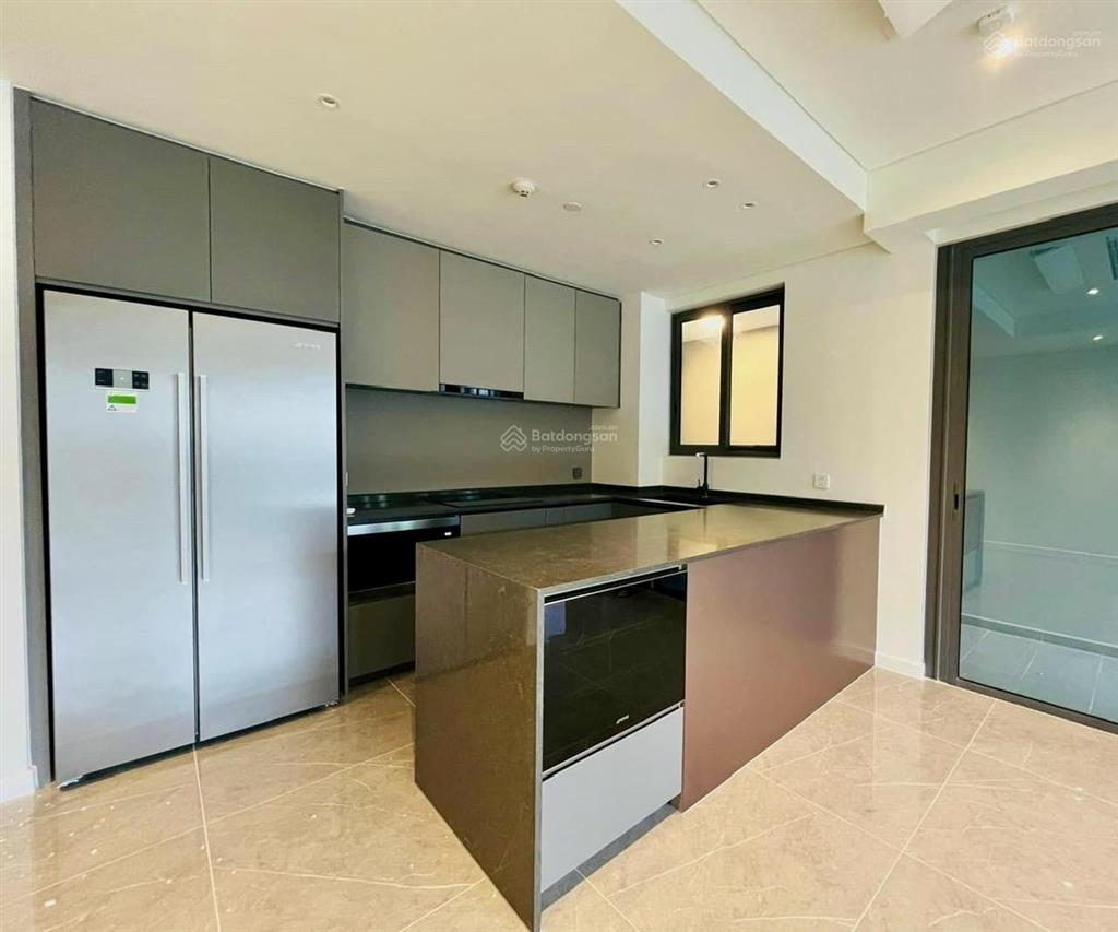 Bán căn 3pn  rẻ nhất  130m2  the opera metropole  ban công  logia to đùng