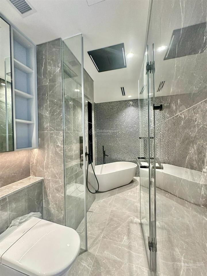 Bán căn 3pn  rẻ nhất  130m2  the opera metropole  ban công  logia to đùng