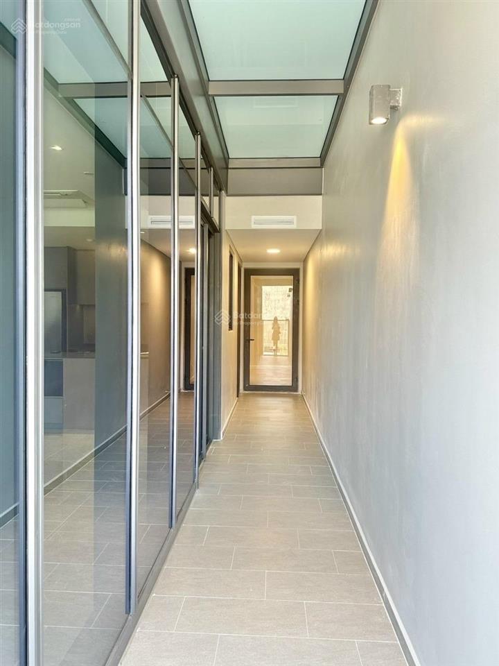 Bán căn 3pn  rẻ nhất  130m2  the opera metropole  ban công  logia to đùng