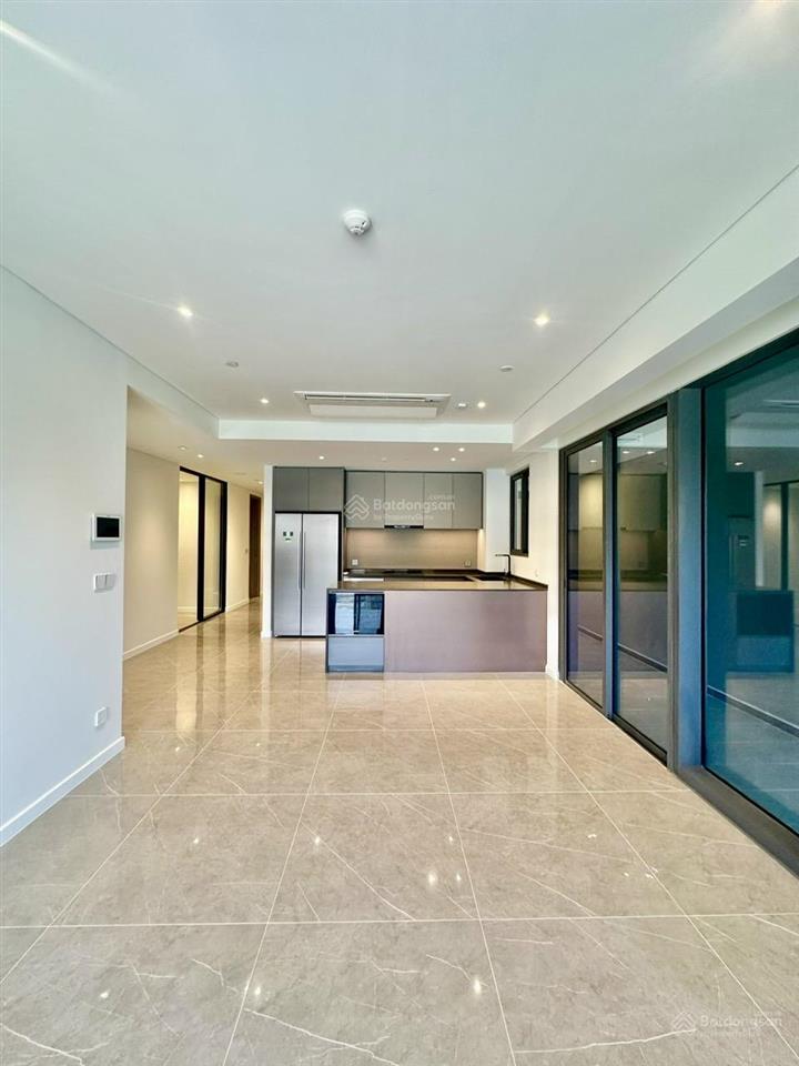 Bán căn 3pn  rẻ nhất  130m2  the opera metropole  ban công  logia to đùng