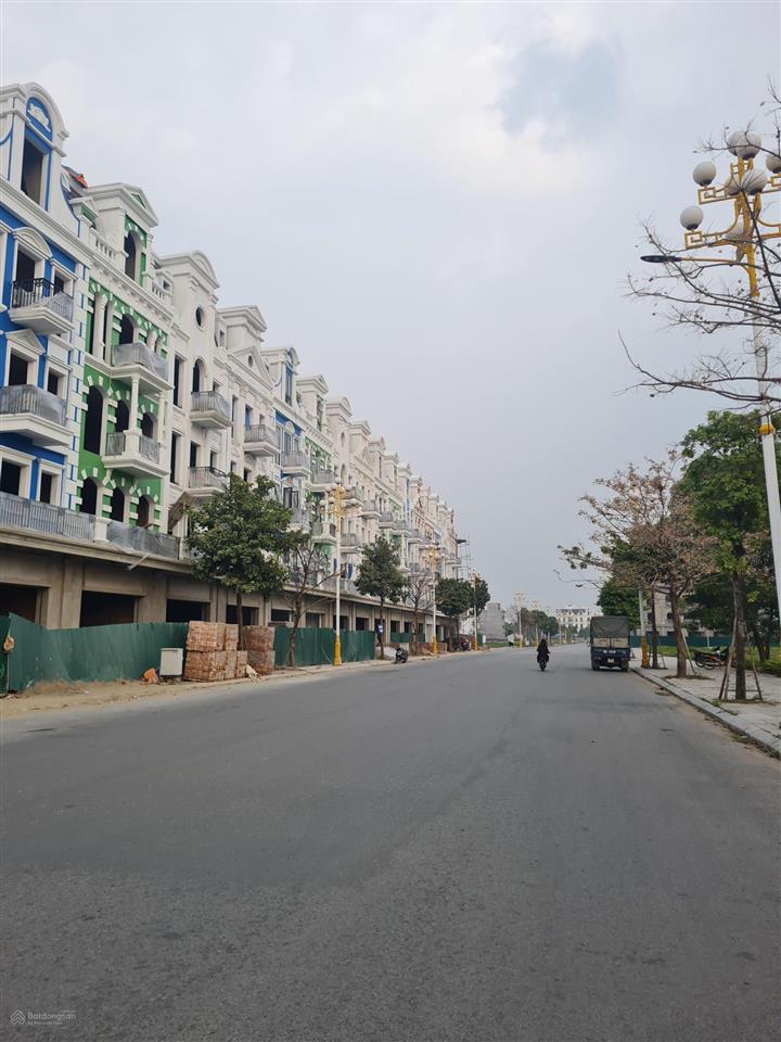 Bán lô 108m2 chân đế chung cư luxura vĩnh yên  vĩn phúc ( cũ )  phú thọ ( mới)