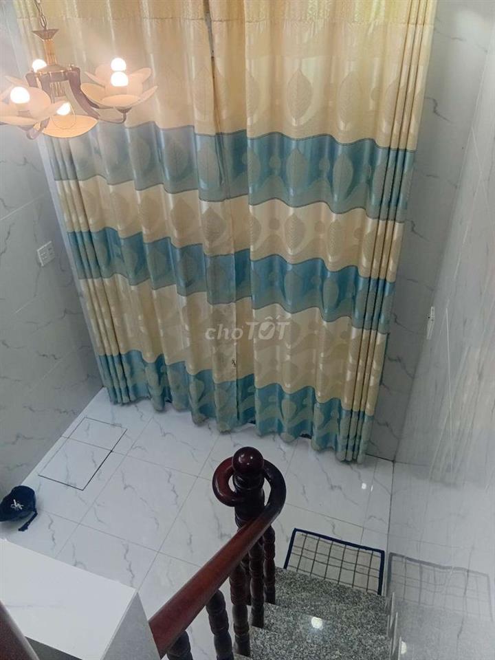 Bán căn nhà ngay trung tâm Hiệp Thành- Quận 12.chỉ 620tr