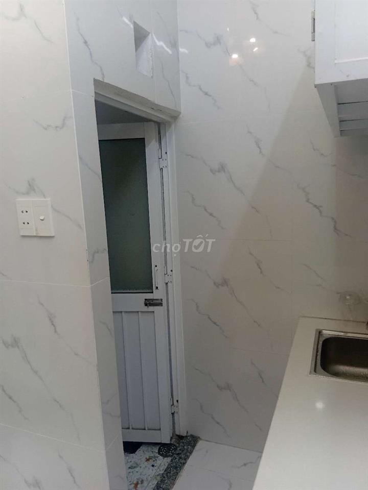 Bán căn nhà ngay trung tâm Hiệp Thành- Quận 12.chỉ 620tr