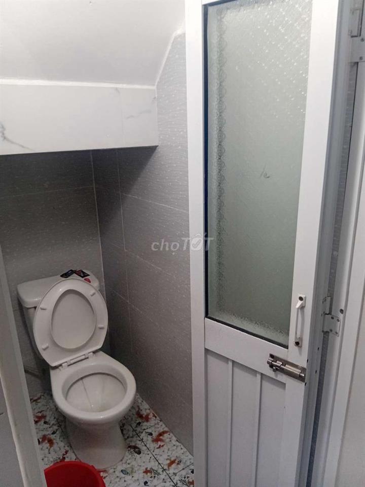 Bán căn nhà ngay trung tâm Hiệp Thành- Quận 12.chỉ 620tr