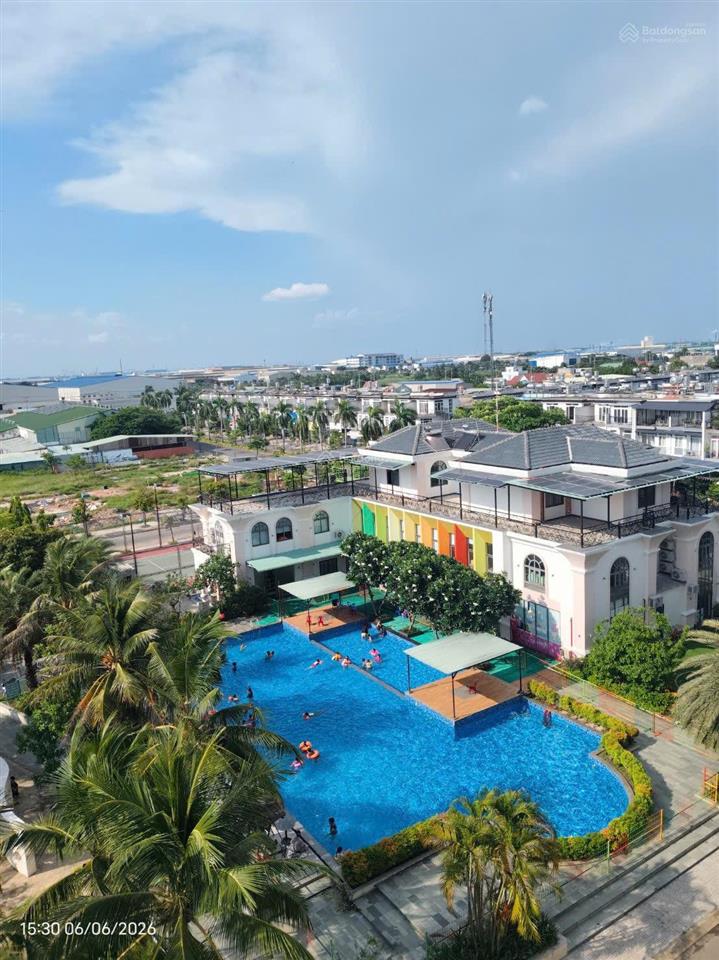 Cần bán căn góc lầu 2 phúc an city