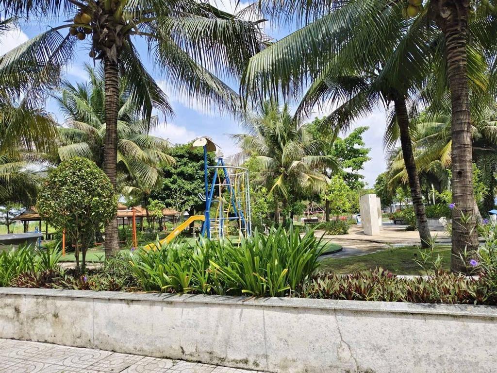 Bán căn hộ phúc an city có thang máy 470tr view đẹp
