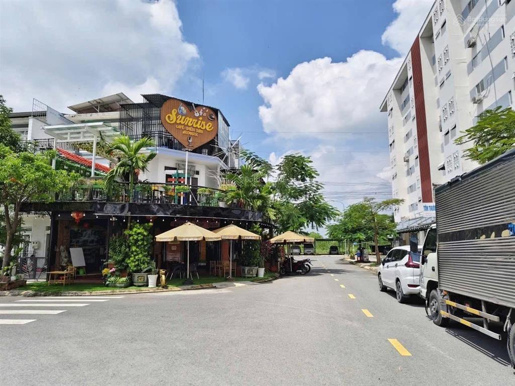 Bán căn hộ phúc an city có thang máy 470tr view đẹp