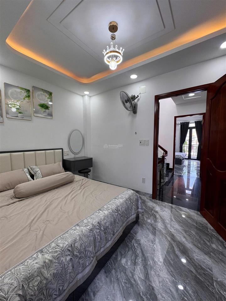 Bán nhà phố có thang máy nguyễn tư giản, p. 12, gò vấp  gara ô tô, 5pn, giá 7,7 tỷ