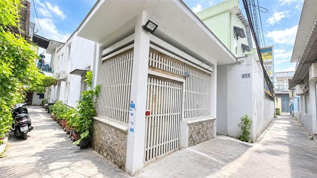 Nhà bán góc 2 mặt hẻm lê văn khương, thới an, quận 12, 4x14m, nở hậu, 3,2 tỷ