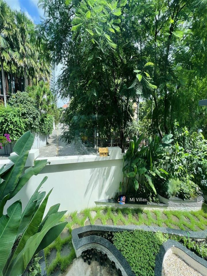 Bán biệt thự mới  hiện đại đông nam  thảo điền, q2 (dt 13x23m cn 299m2) hầm 4 tầng 6pn giá 88 tỷ