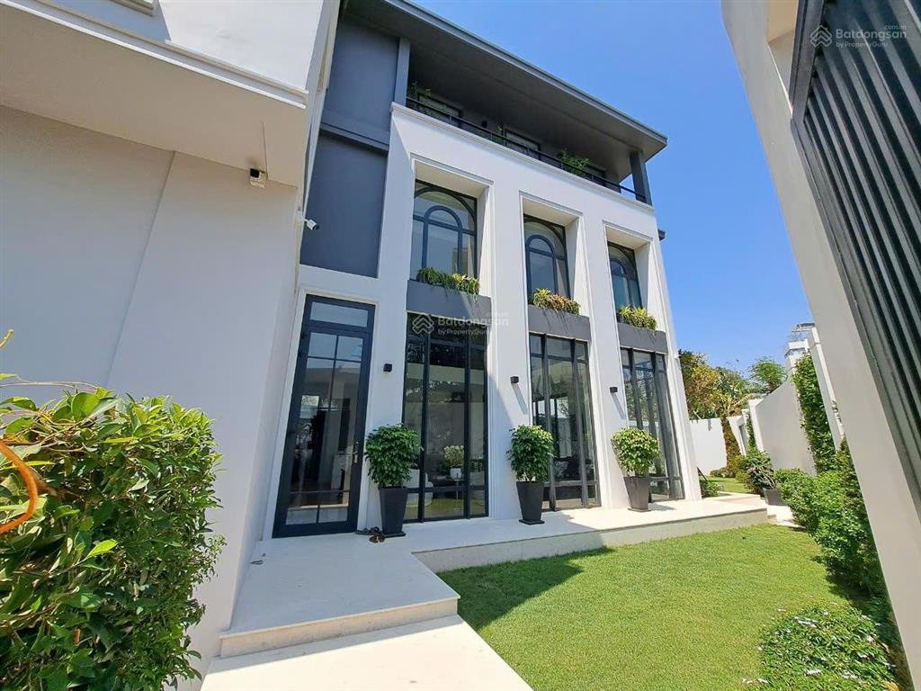 Cho thuê biệt thự nguyễn văn hưởng, dt 350m2 3 lầu 6pn nhà mới, nội thất đẹp, ở ngay, giá 80tr/th