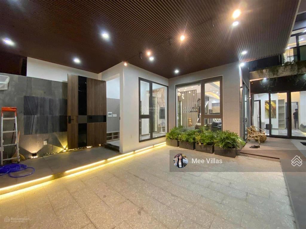 Chính chủ cần bán biệt thự sân vườn ngay quốc hương  dt 14x24=310m2 trệt 2 lầu  đông nam  52 tỷ