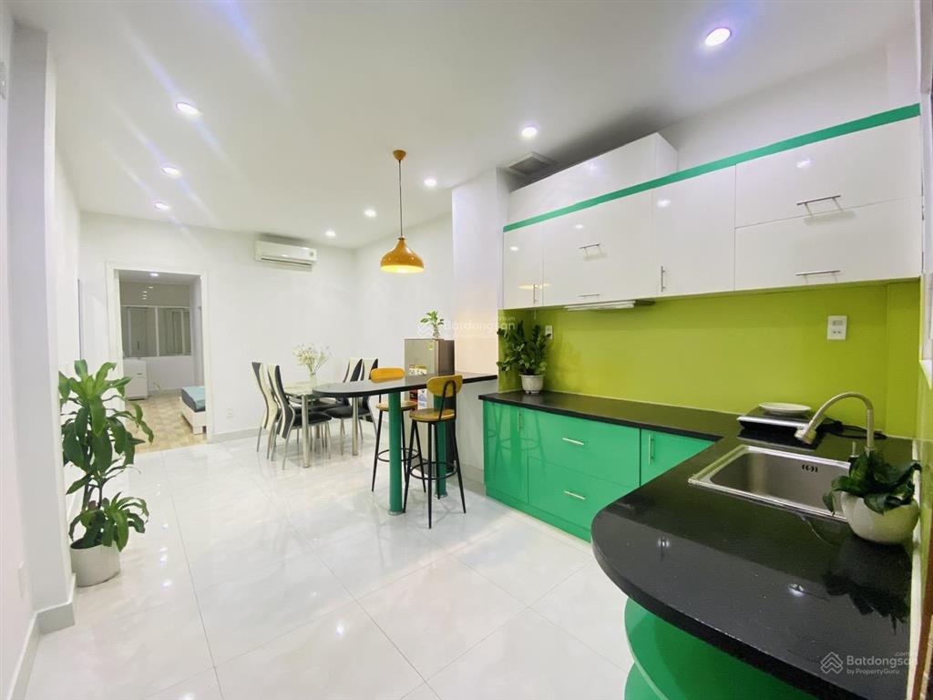 Căn hộ dịch vụ 45m2 full nội thất ngay sân bay  chính chủ