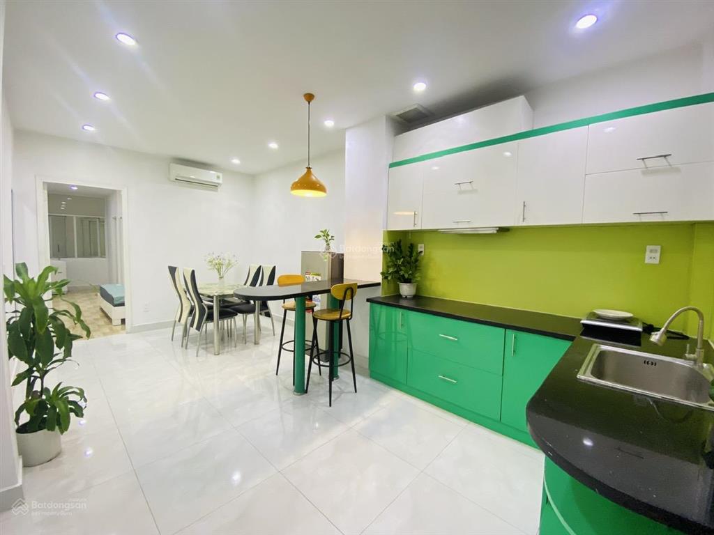 Căn hộ dịch vụ 45m2 full nội thất ngay sân bay  chính chủ