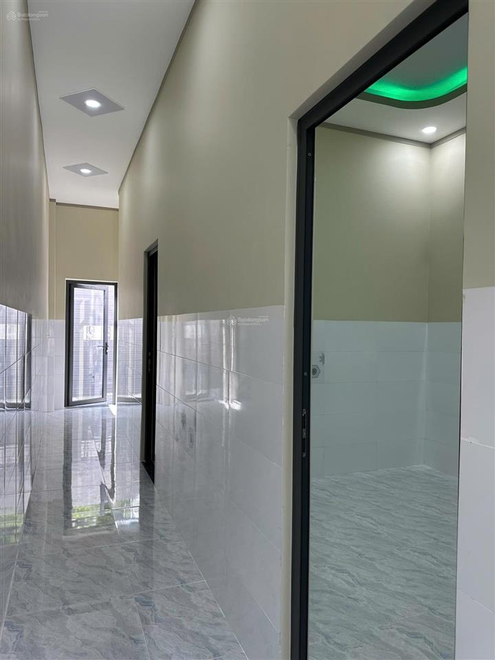 Bán nhà mới 100% ngay trung tâm xã củ chi  tphcm