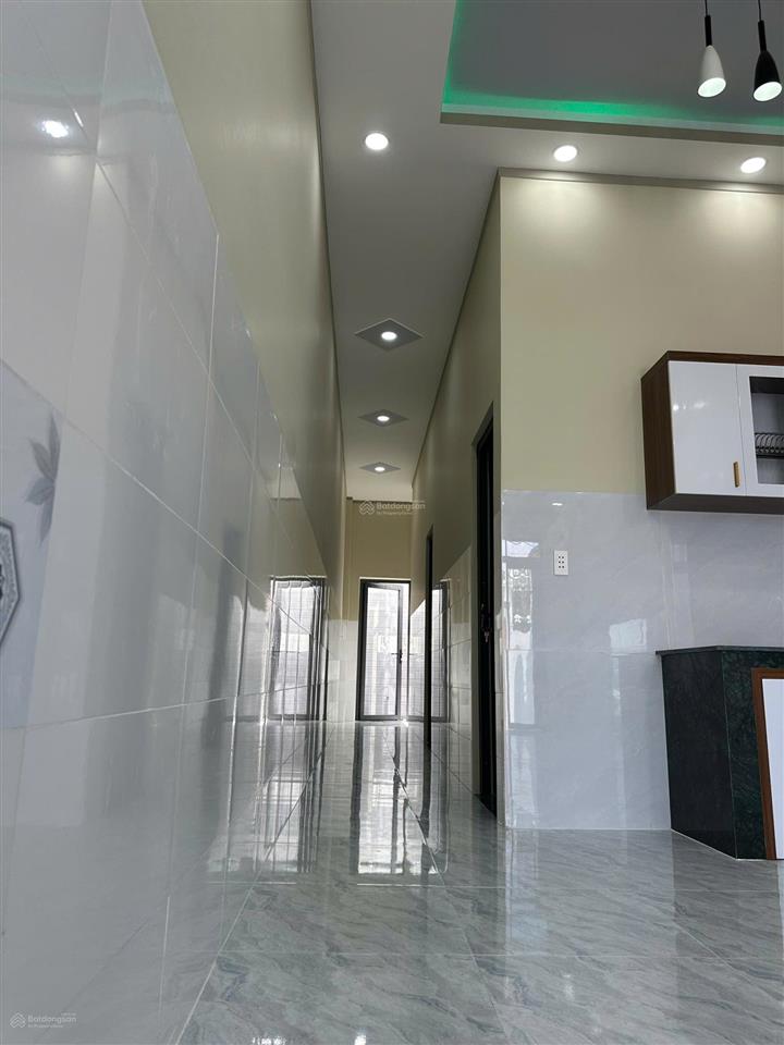 Bán nhà mới 100% ngay trung tâm xã củ chi  tphcm