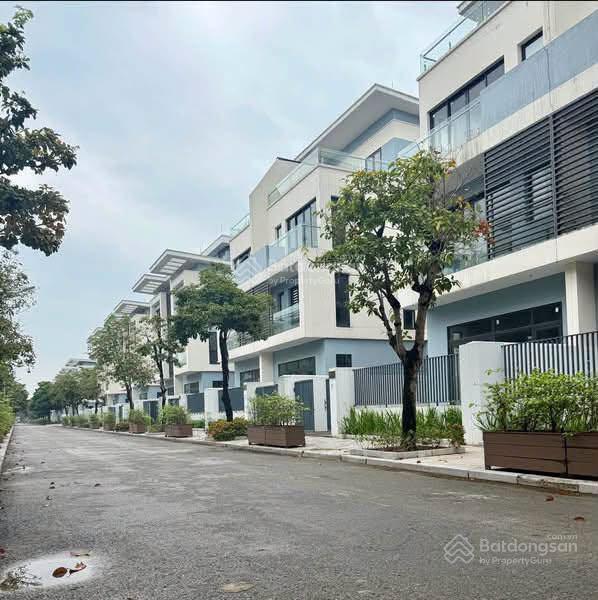 Cho thuê căn hộ để ở tại khu đô thị dương nội đầy đủ tiện ích, full đồ nội thất