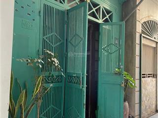 Cho thuê cả nhà tại 43 phố tân xa. cách viện 103 500m. cạnh học viện quân y. cạnh kđt xa la